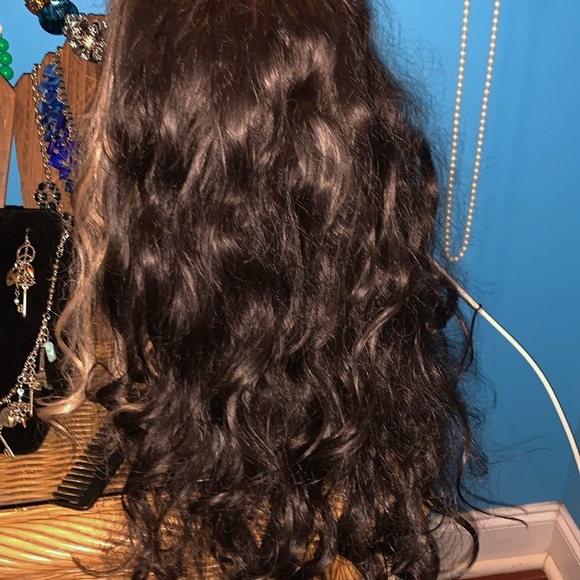 Dark brown wavy synthetic hair w/ face frame blonde - Picture 2 of 6